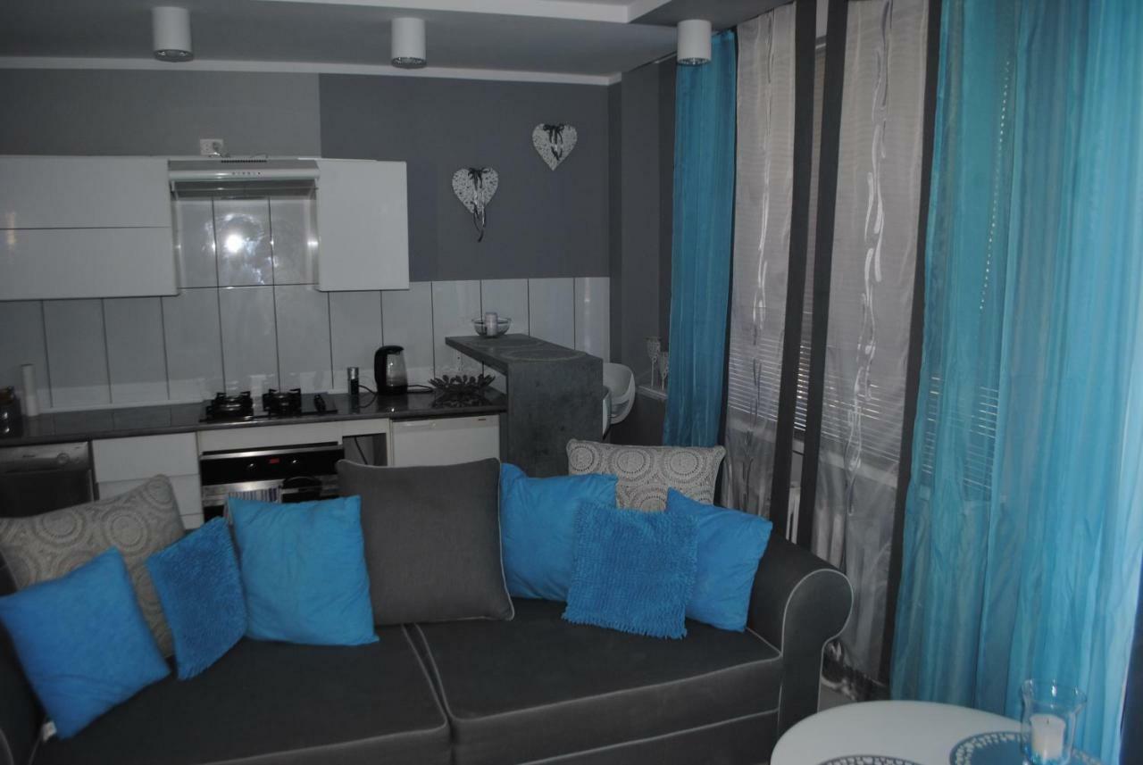 Bulwar Apartment *